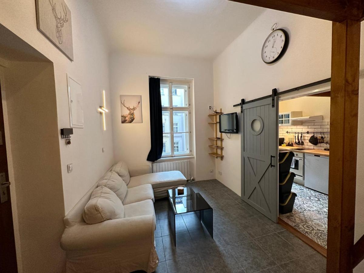 Cozy New Loft Apartment ปราก ภายนอก รูปภาพ