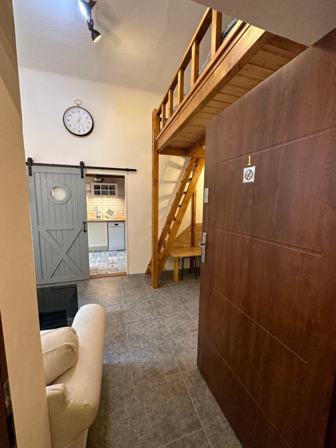 Cozy New Loft Apartment ปราก ภายนอก รูปภาพ