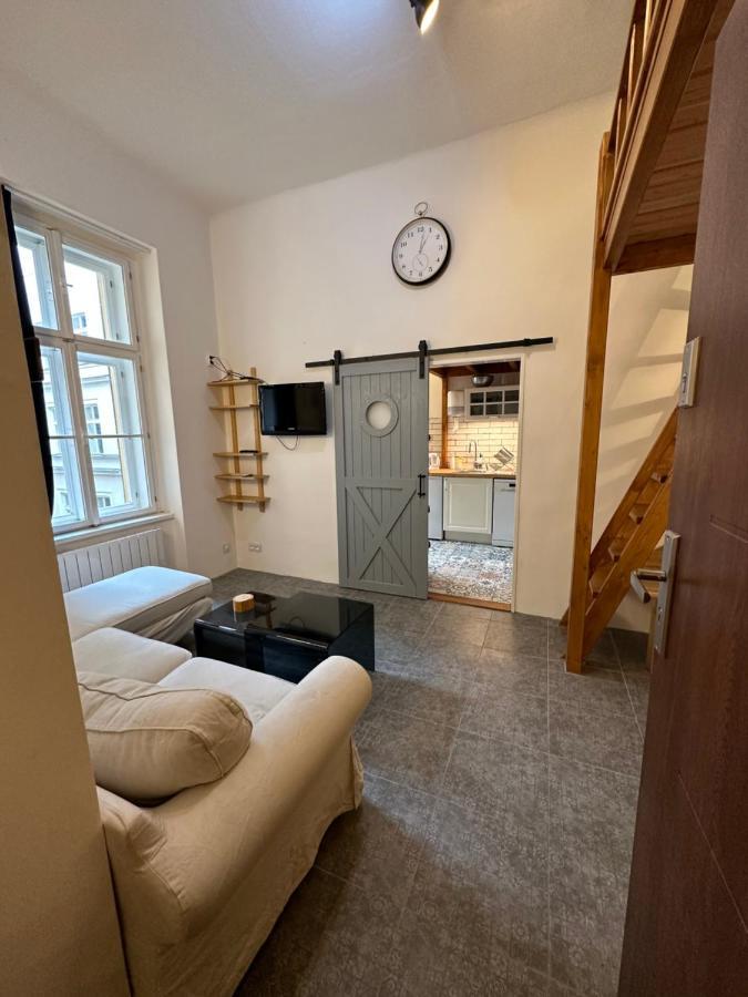 Cozy New Loft Apartment ปราก ภายนอก รูปภาพ