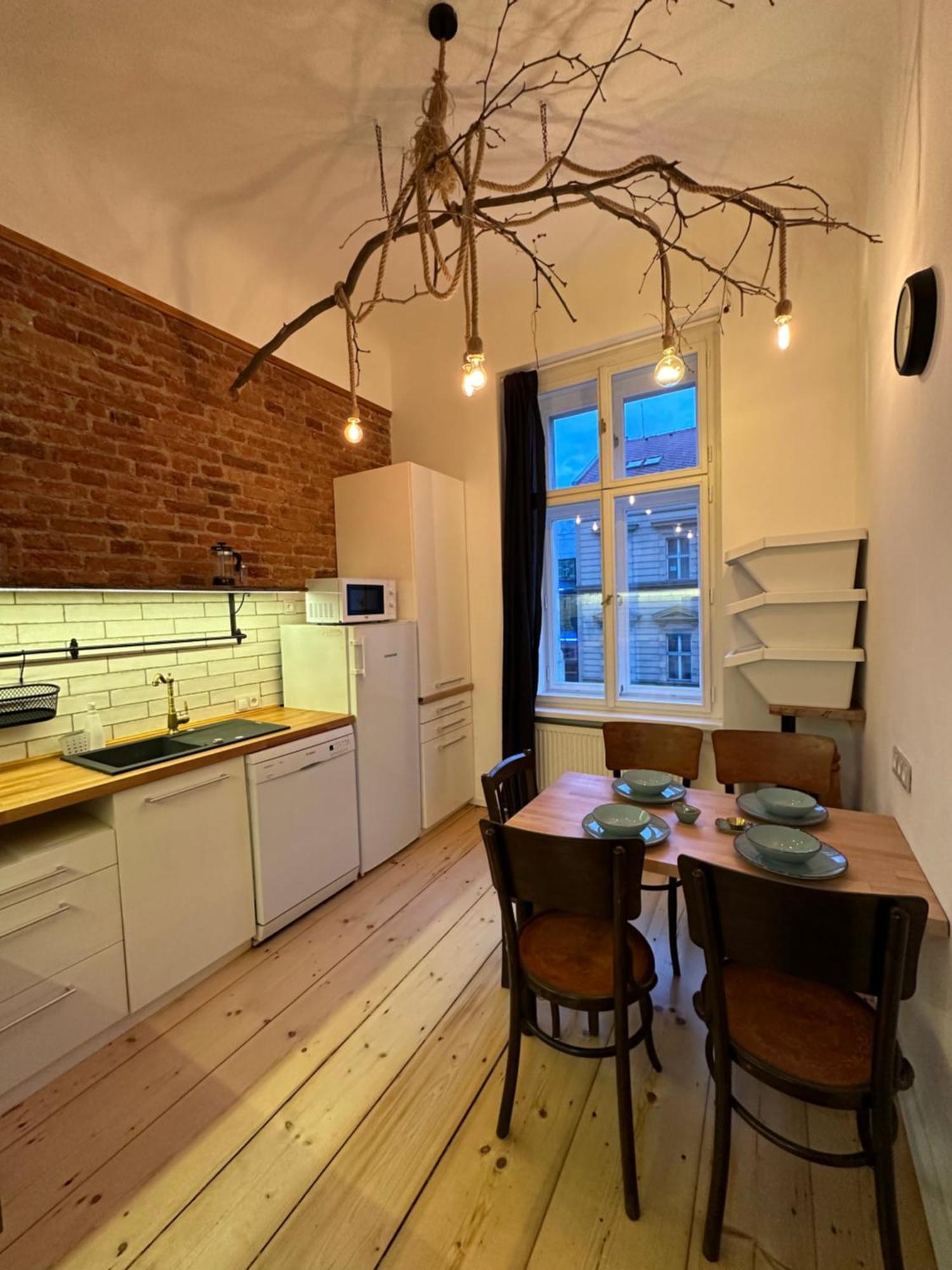 Cozy New Loft Apartment ปราก ภายนอก รูปภาพ